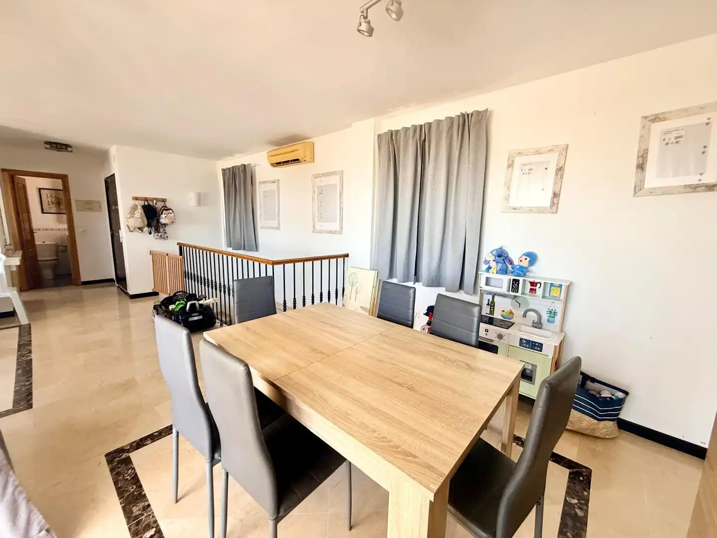 Casa aparellada amb jardí en venda a Calle QUITAPENAS, imagen 9