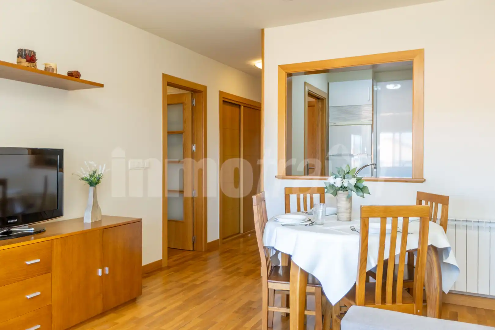 Menjador de Apartament en venda en Sanxenxo amb Calefacció, Parquet i Terrassa
