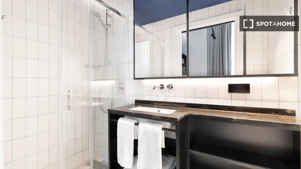 Flat with terrace to rent in Sant Martí, imagen 2