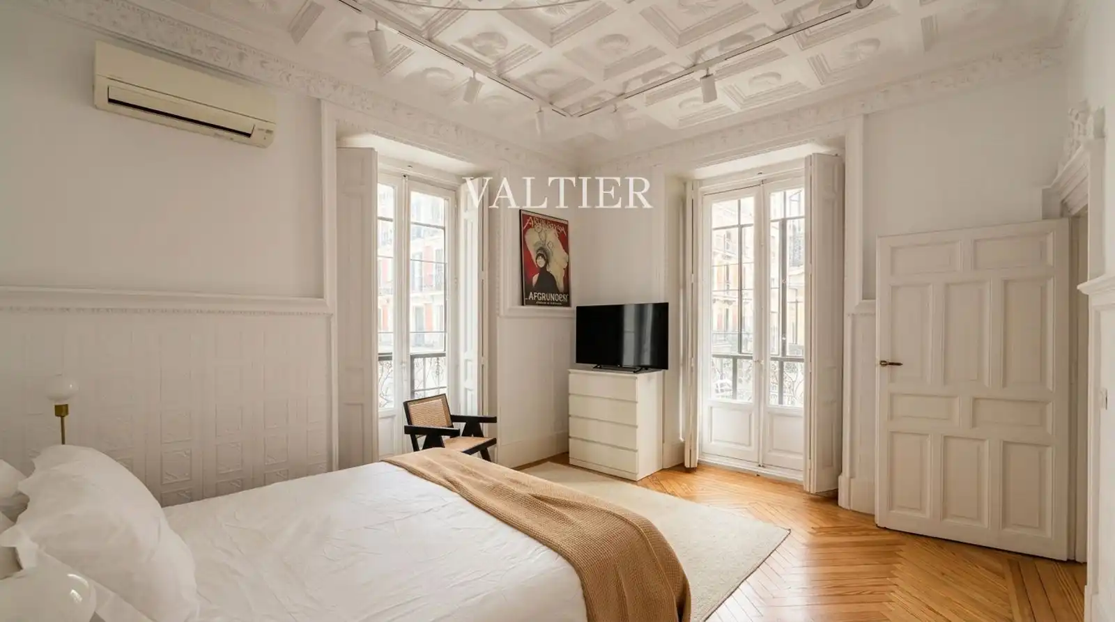 Bedroom of Flat for rent in Madrid  with Air Conditioner, Heating and Terrace