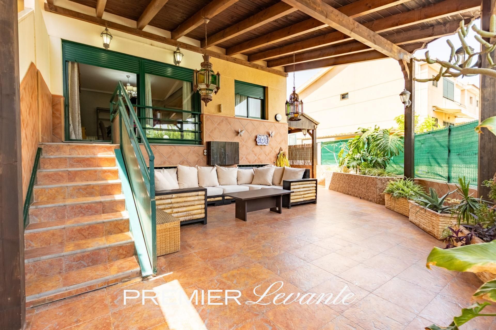 Casa adosada en venta en Calle ENRIC VALOR, Alicante Golf, Playa de San Juan - El Cabo de las Huertas, Alicante / Alacant