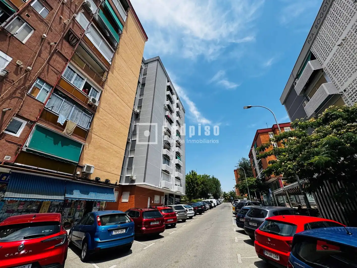 Außenansicht von Wohnung zum Verkauf in Fuenlabrada mit Klimaanlage, Heizung und Parkett