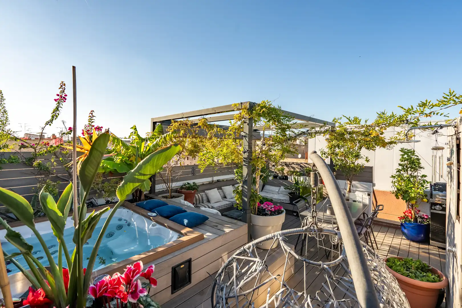 Terrasse von Dachboden zum Verkauf in Barcelona mit Klimaanlage, Heizung und Parkett
