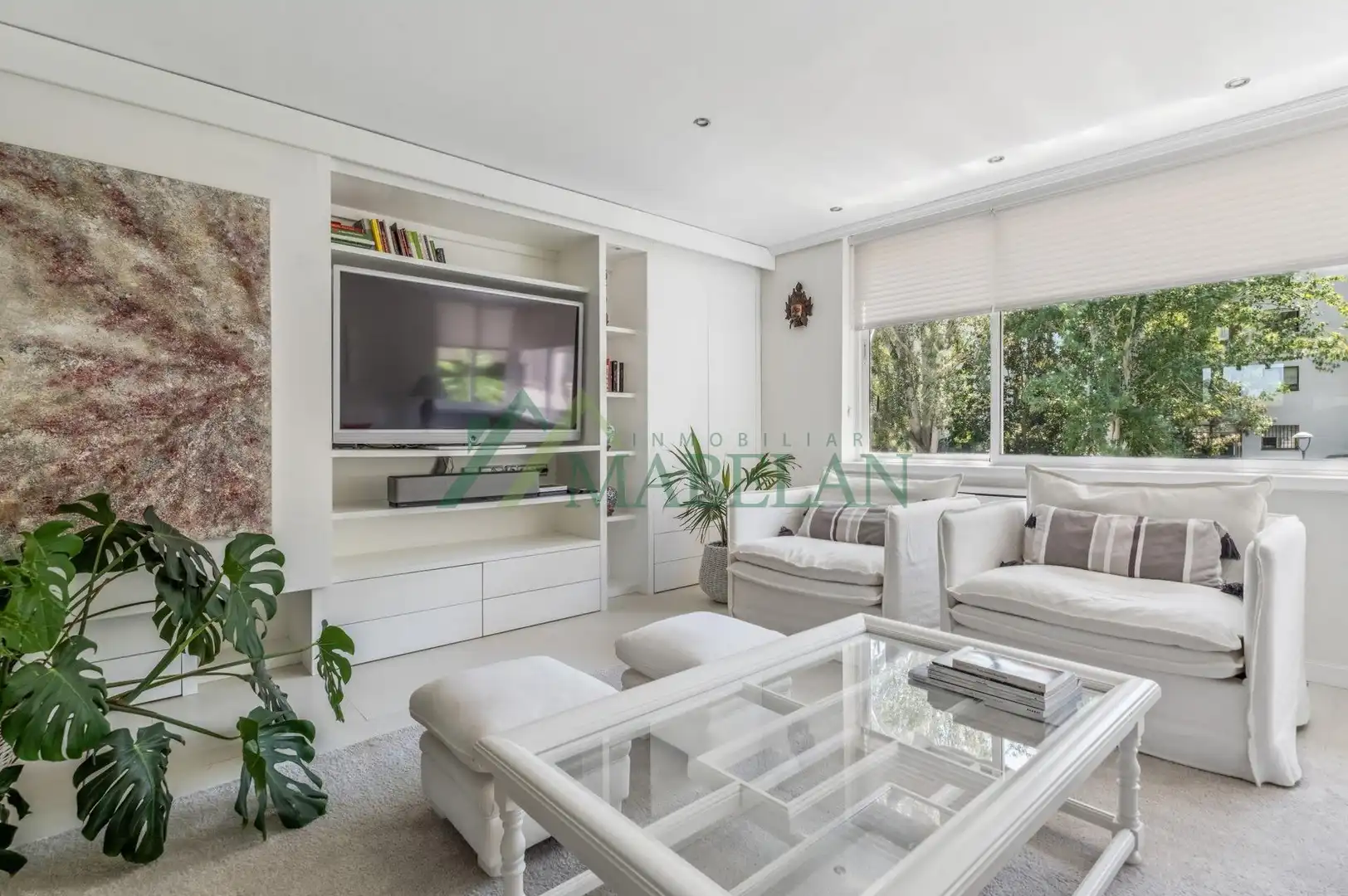 Living room of Flat for rent in Las Rozas de Madrid  with Heating, Furnished and Community pool