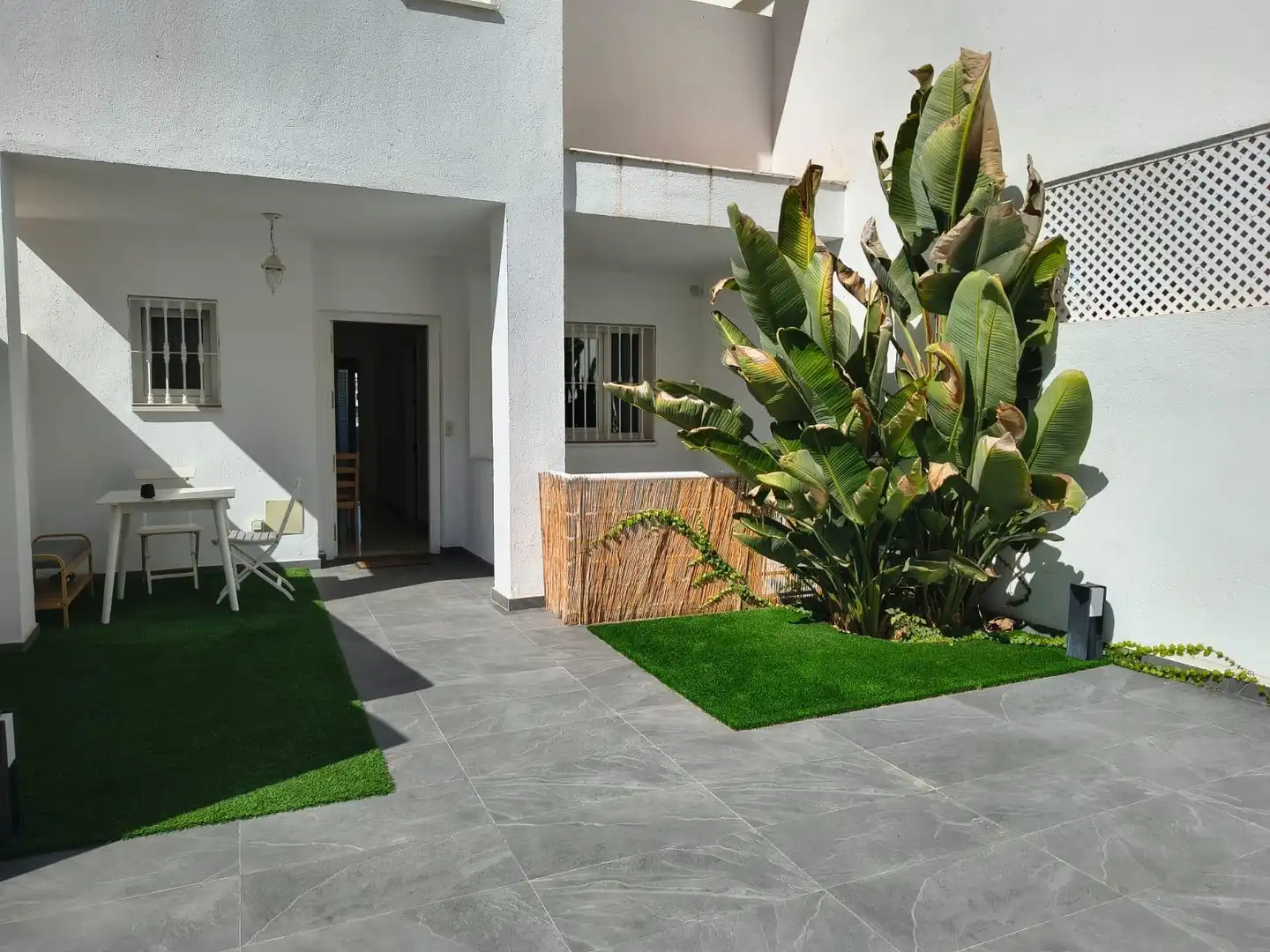 Reihenhaus mit Pool zum Verkauf in Calle Serrezuela, imagen 2