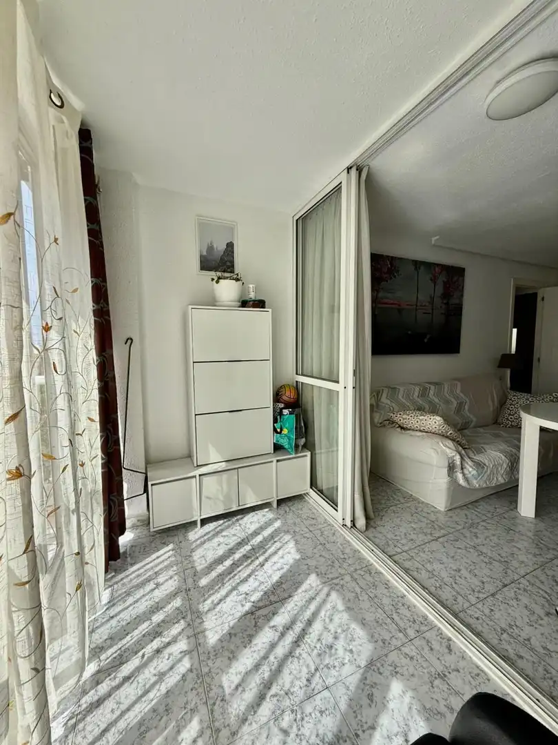 Habitación de Apartamento en venta en Benidorm con Terraza y Amueblado
