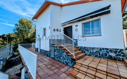 Exterior view of House or chalet for sale in Llinars del Vallès  with Balcony