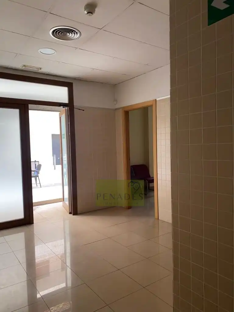 Business premises to rent in Sant Josep - Zona Hospital, imagen 8