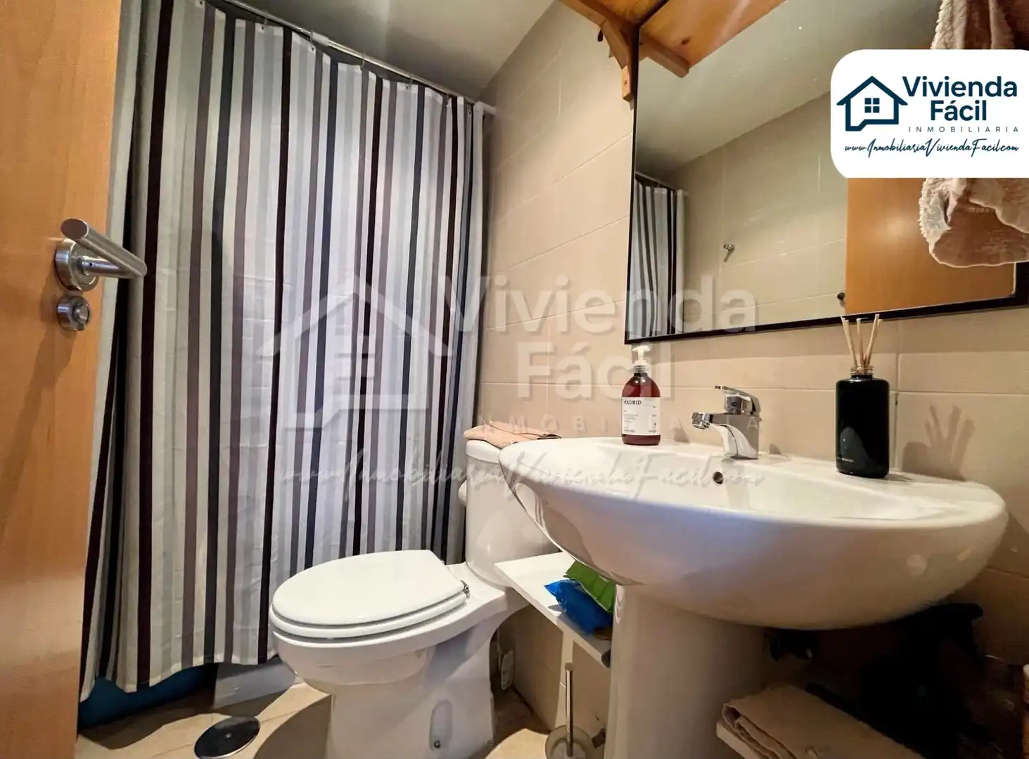 Dúplex en venta en Carretera de Vicálvaro a la Estación de O'donnell, Rosas - Musas