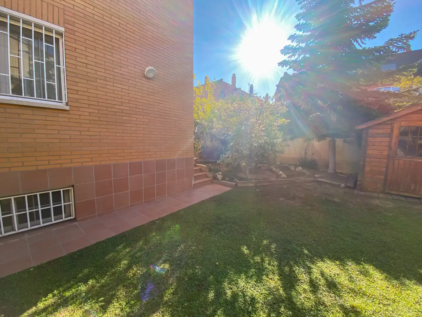 Jardín de Casa adosada en venta en Cerdanyola del Vallès con Aire acondicionado, Calefacción y Jardín privado