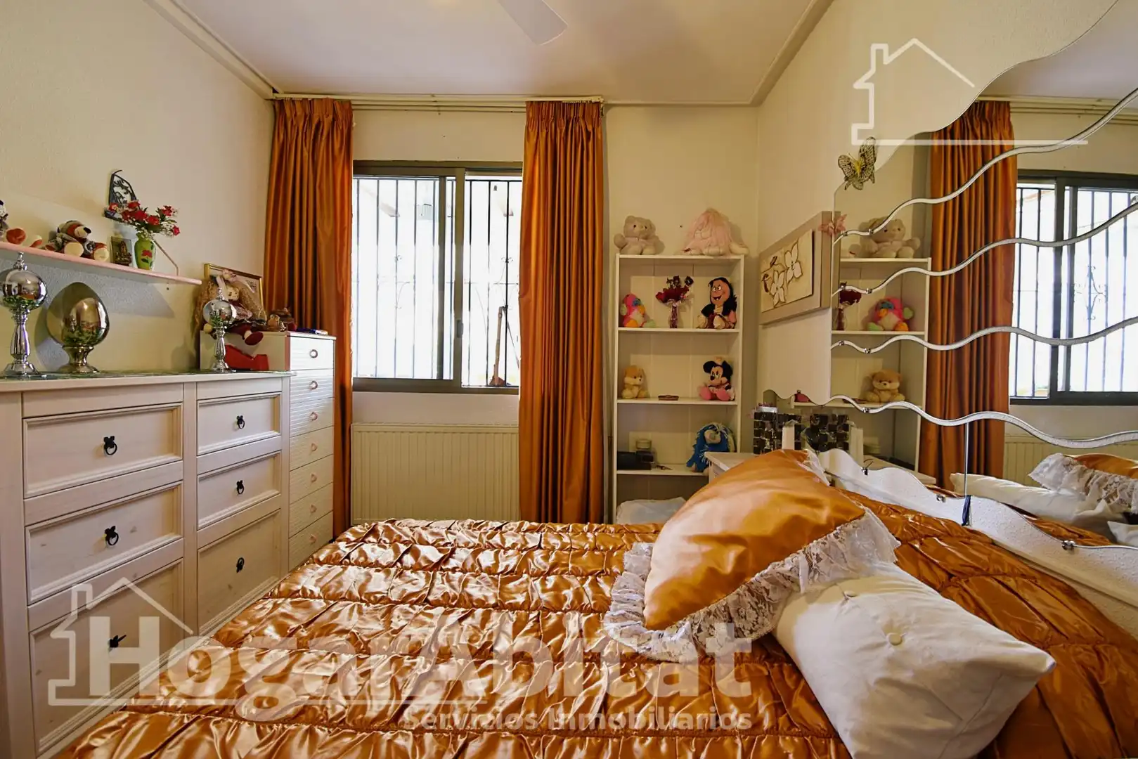 Habitación de Casa o chalet en venta en L'Atzúbia con Calefacción, Terraza y Trastero