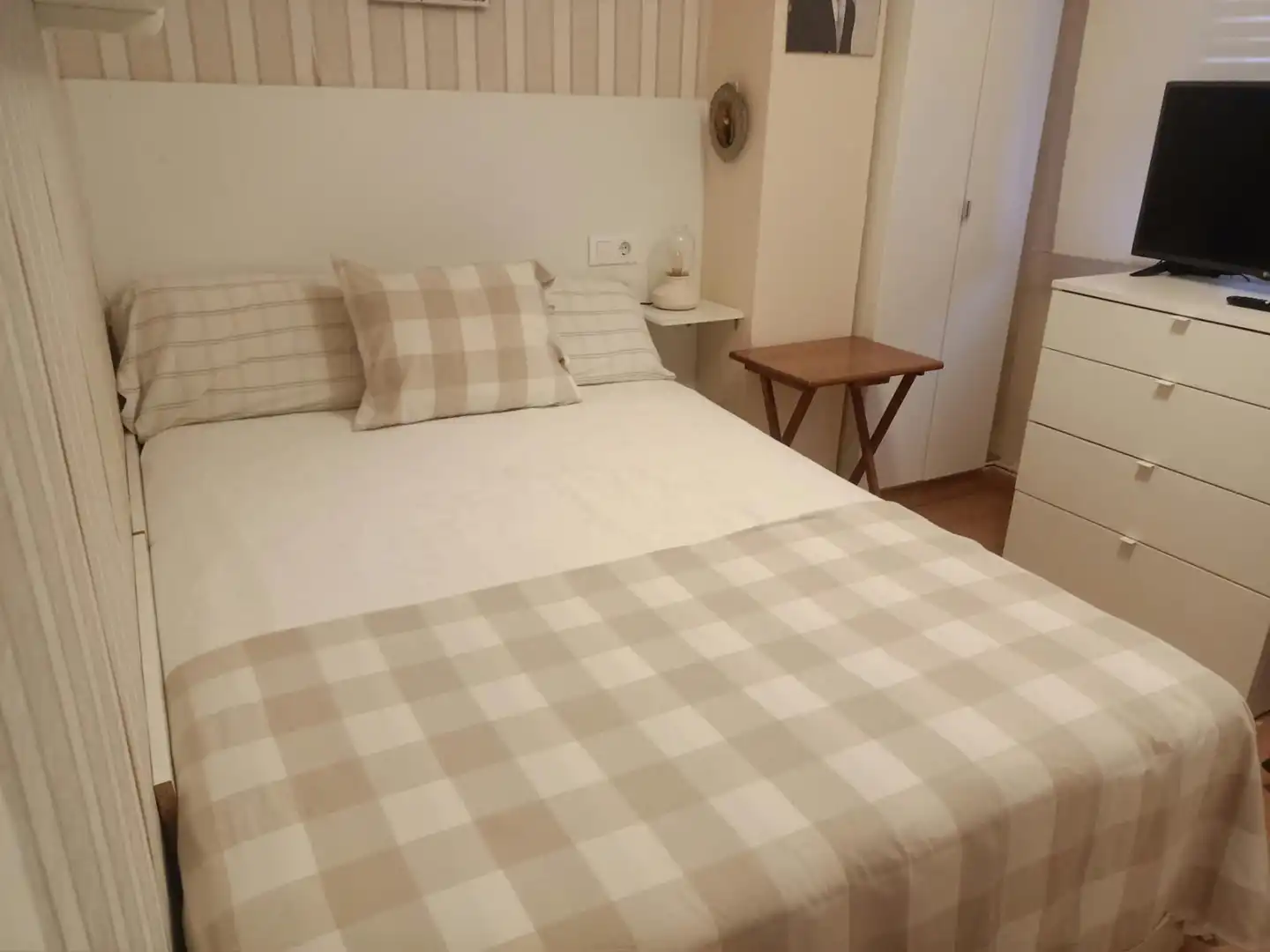 Bedroom of Flat for sale in Gijón   with Heating, Parquet flooring and Furnished