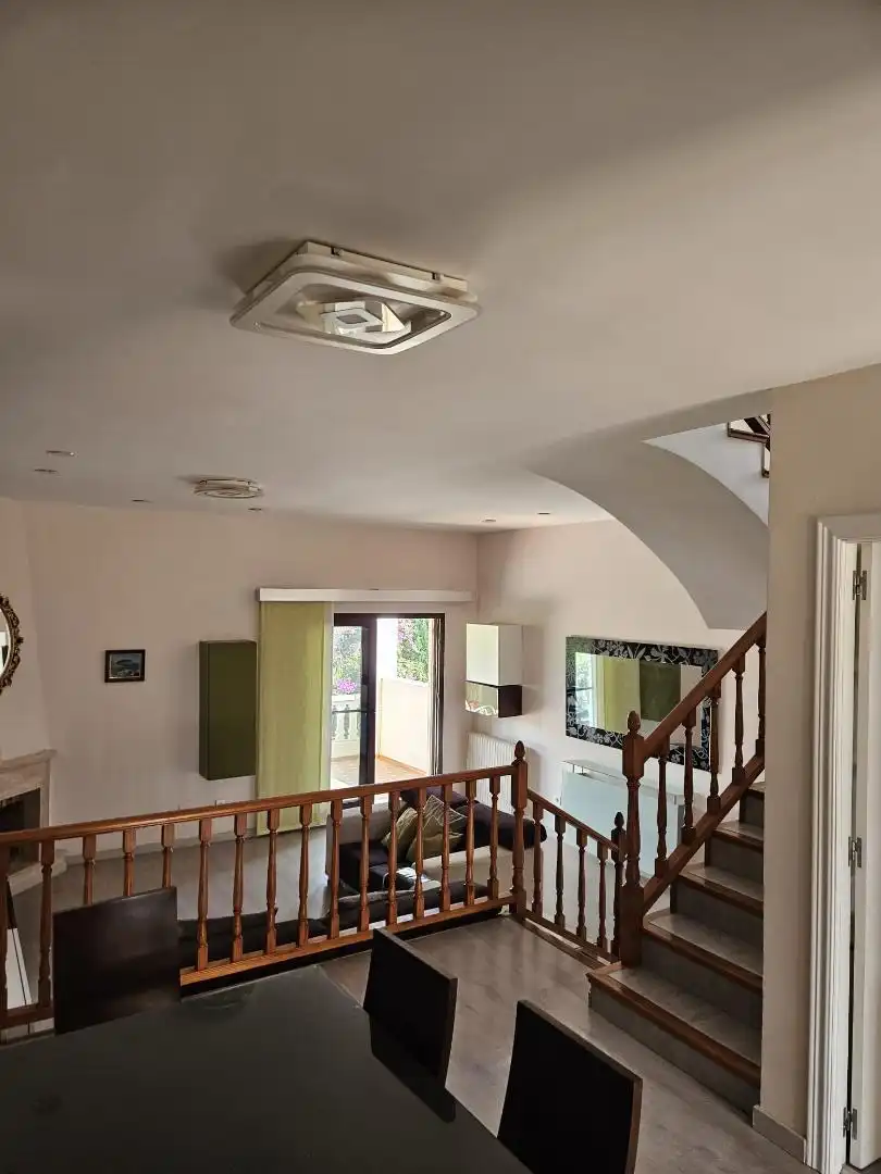 Casa adosada en venta en Torrent con Terraza