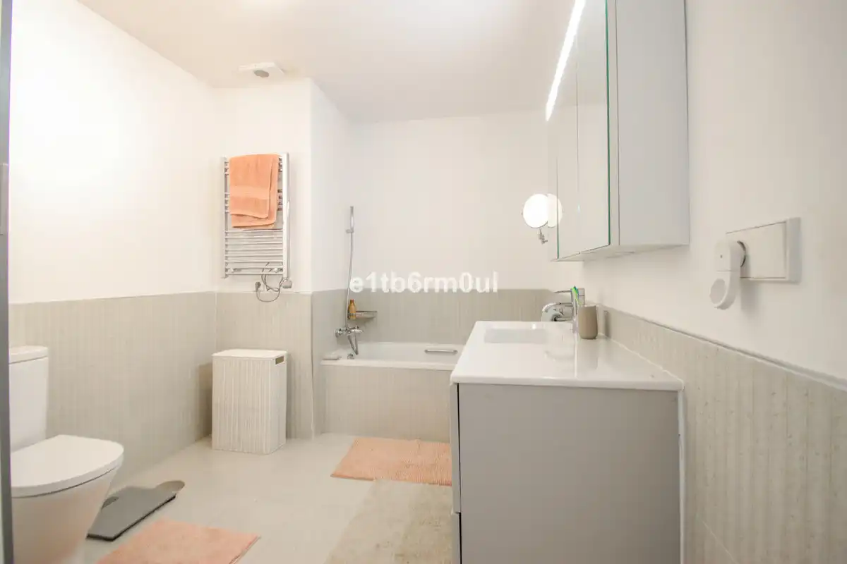 Bathroom of Attic for sale in Marbella  with Air Conditioner
