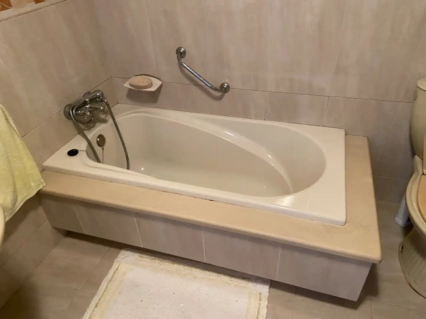 Bany de Casa o xalet en venda en A Pobra do Caramiñal amb Calefacció, Jardí privat i Parquet