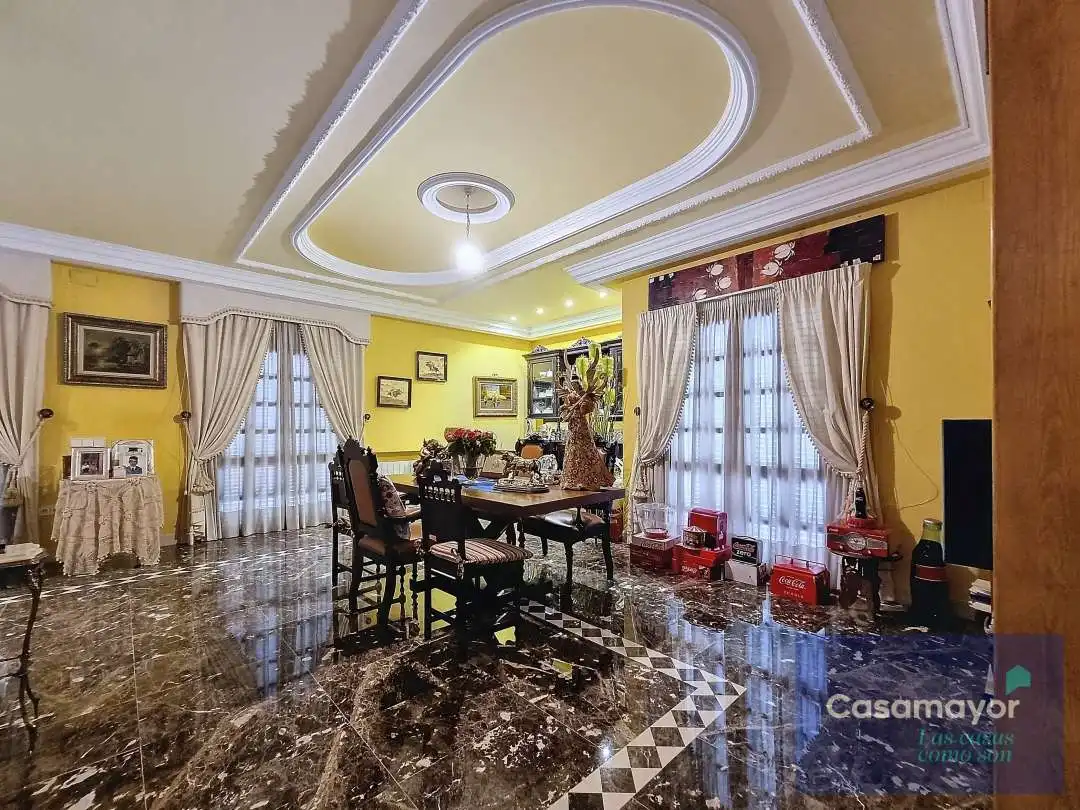 Houses for sale in Sol y Luz