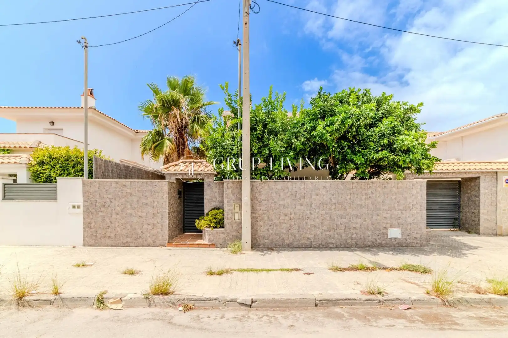 Exterior view of Houses for sale in Sant Pere de Ribes  with Air Conditioner, Heating and Private garden