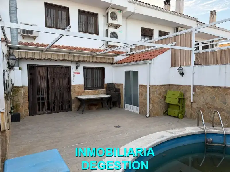 Swimming pool of Detached homes for sale in Linares  with Air Conditioner, Heating and Swimming Pool
