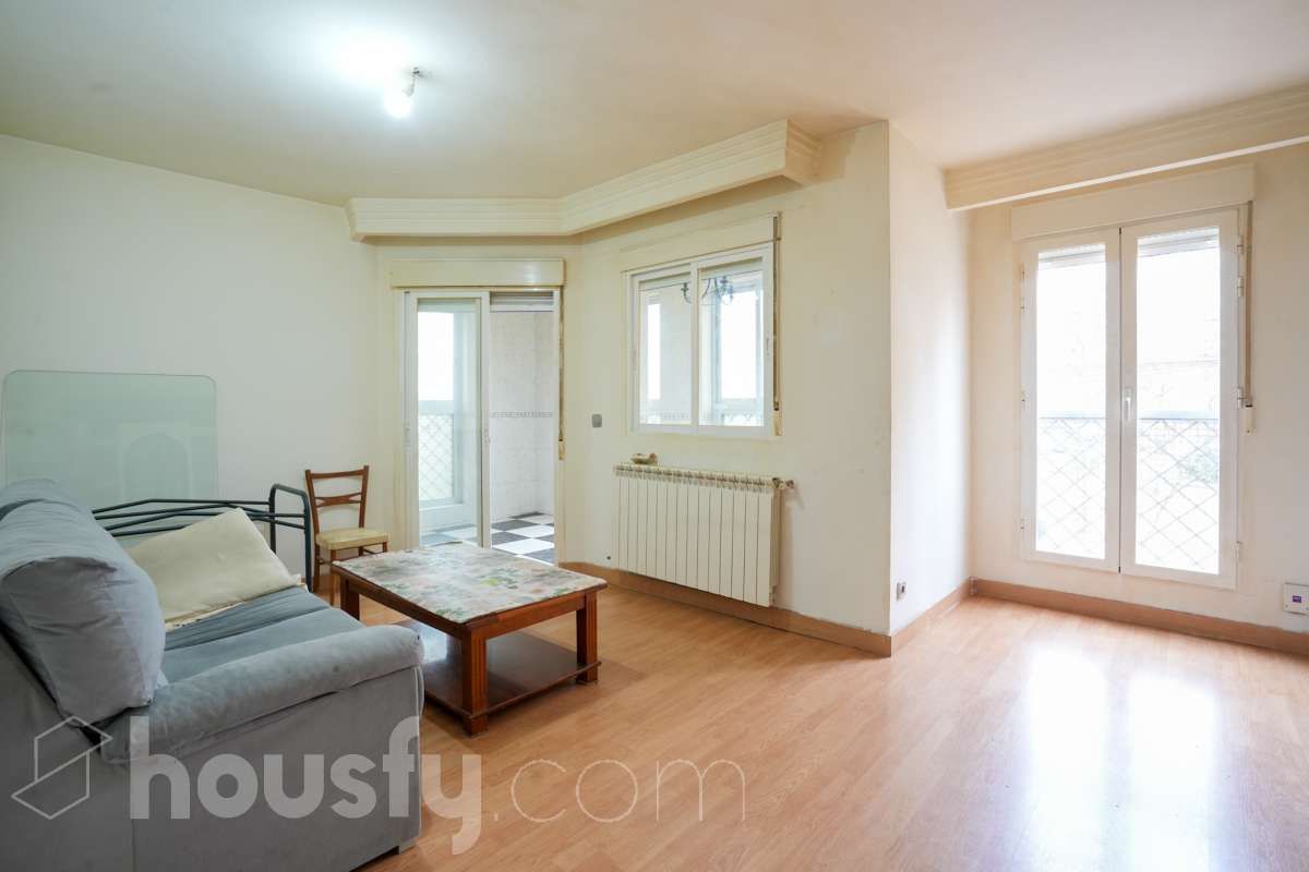 Flat for sale in Plaza Promesas, Orcasitas