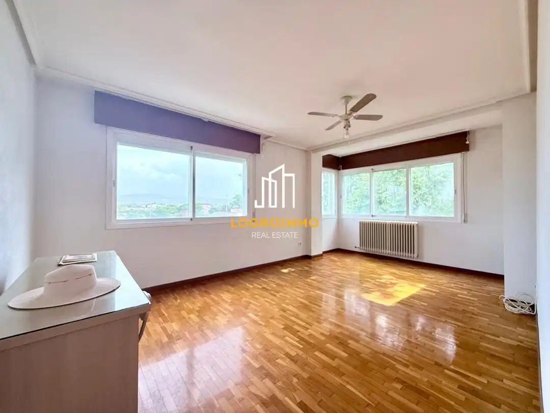 Exterior view of Flat for sale in  Logroño  with Heating, Storage room and Balcony