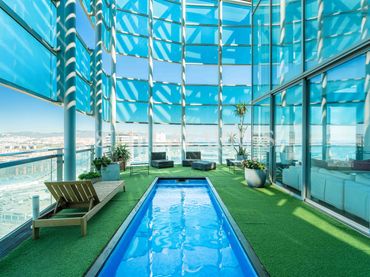Penthouse with pool to rent in Passeig de Garcia Fària