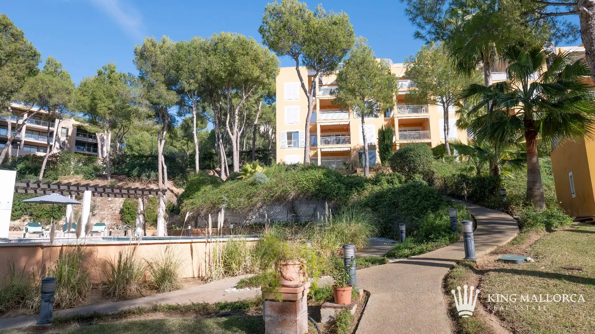 Vista exterior de Apartamento de alquiler en Calvià con Aire acondicionado, Calefacción y Terraza