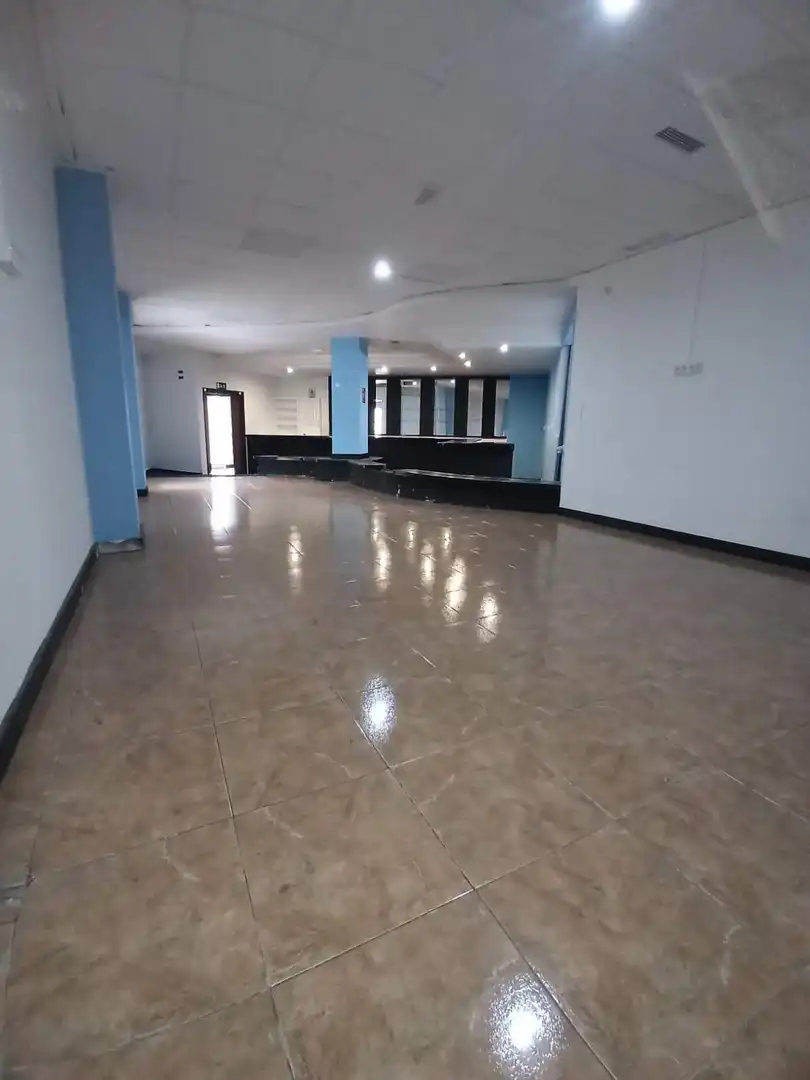 Local comercial en venda a Casco Urbano