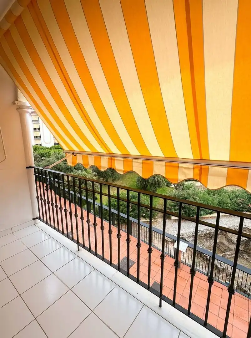 Flat with terrace for sale in Calle FENICIA, imagen 4