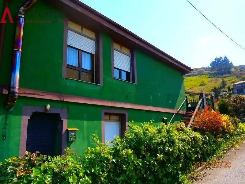 Vista exterior de Casa o chalet en venta en Villaescusa (Cantabria) con Jardín privado, Terraza y Trastero