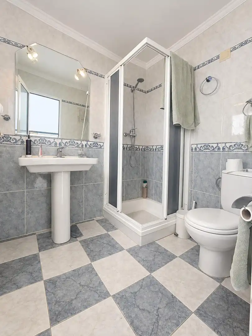 Bathroom of Houses for sale in Marchena, Sevilla