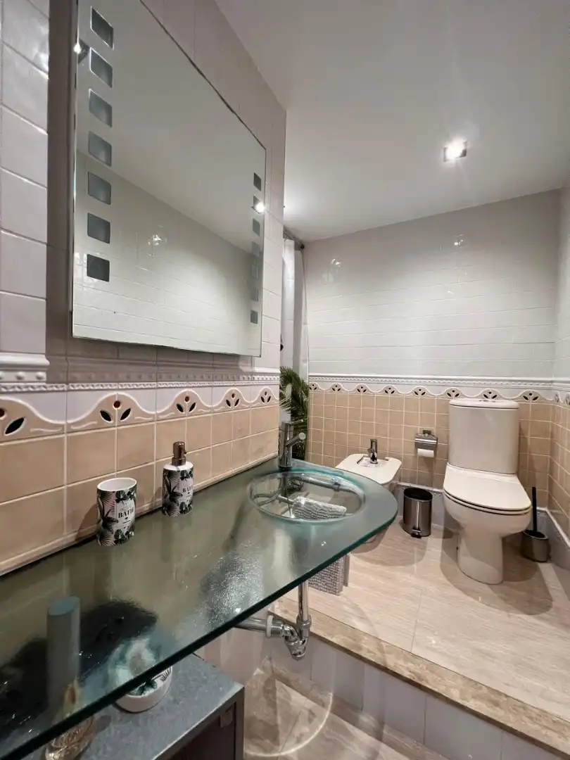 Baño de Ático en venta en Gandia con Aire acondicionado, Terraza y Amueblado
