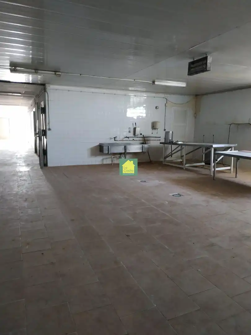Cocina de Nave industrial en venta en Madrigueras