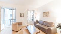 Living room of Flat to rent in  Madrid Capital  with Air Conditioner, Heating and Terrace