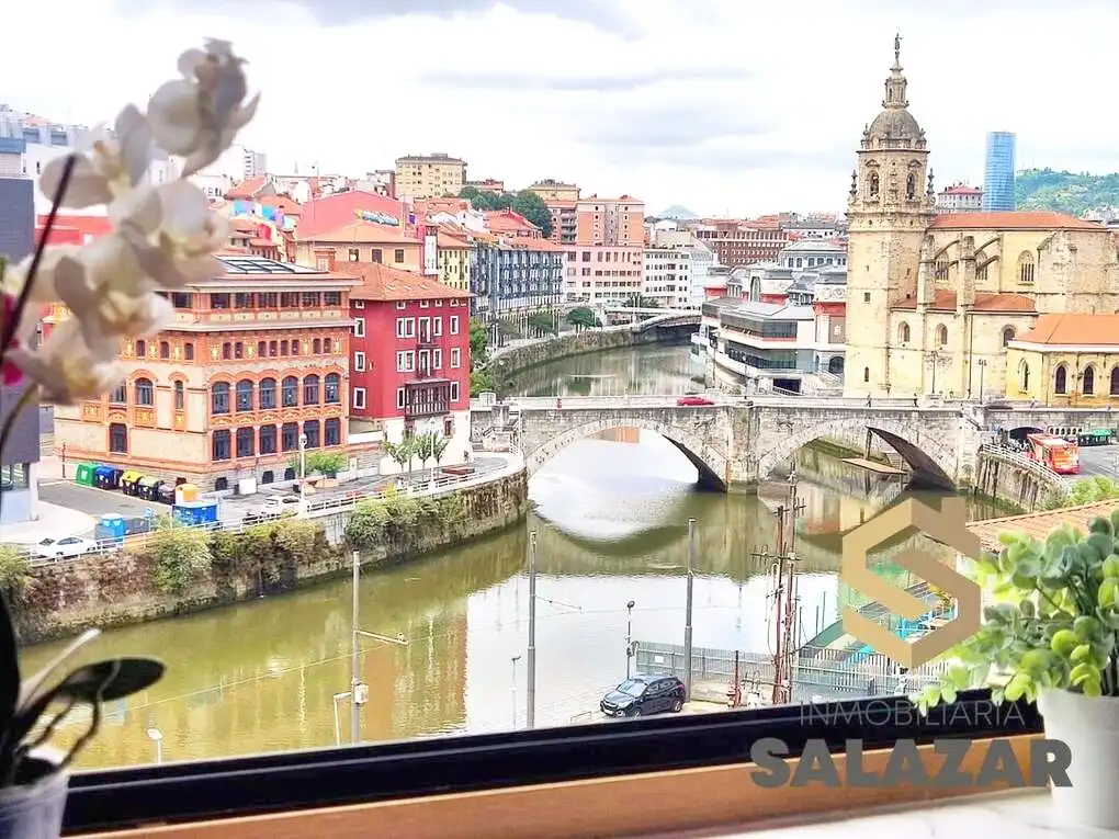 Pis en venda en Bilbao  amb Calefacció