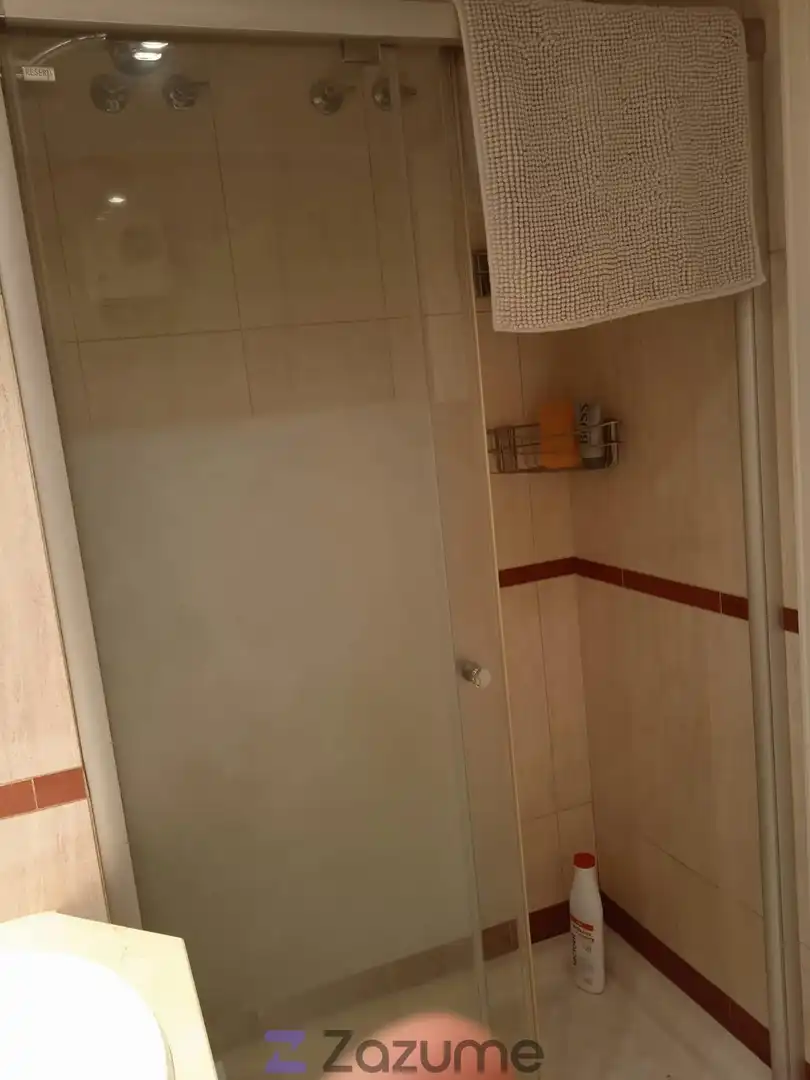 Badezimmer von Wohnungen zur Miete in Madrid mit Klimaanlage, Heizung und Privatgarten
