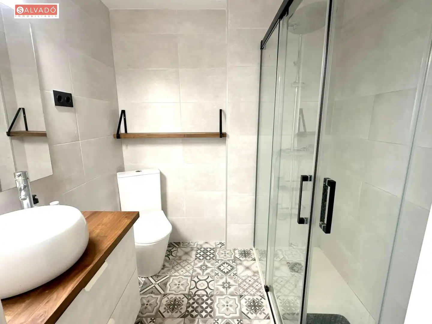 Baño de Piso en venta en Vilanova i la Geltrú con Aire acondicionado, Calefacción y Parquet
