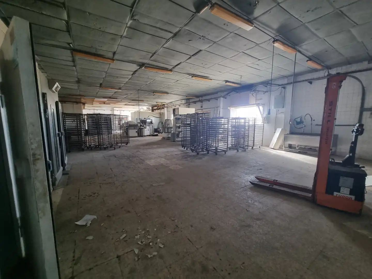 Nave industrial de alquiler en Pechina