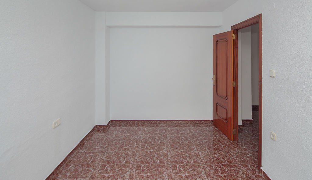 Flat for sale in  Valencia Capital  with Alarm
