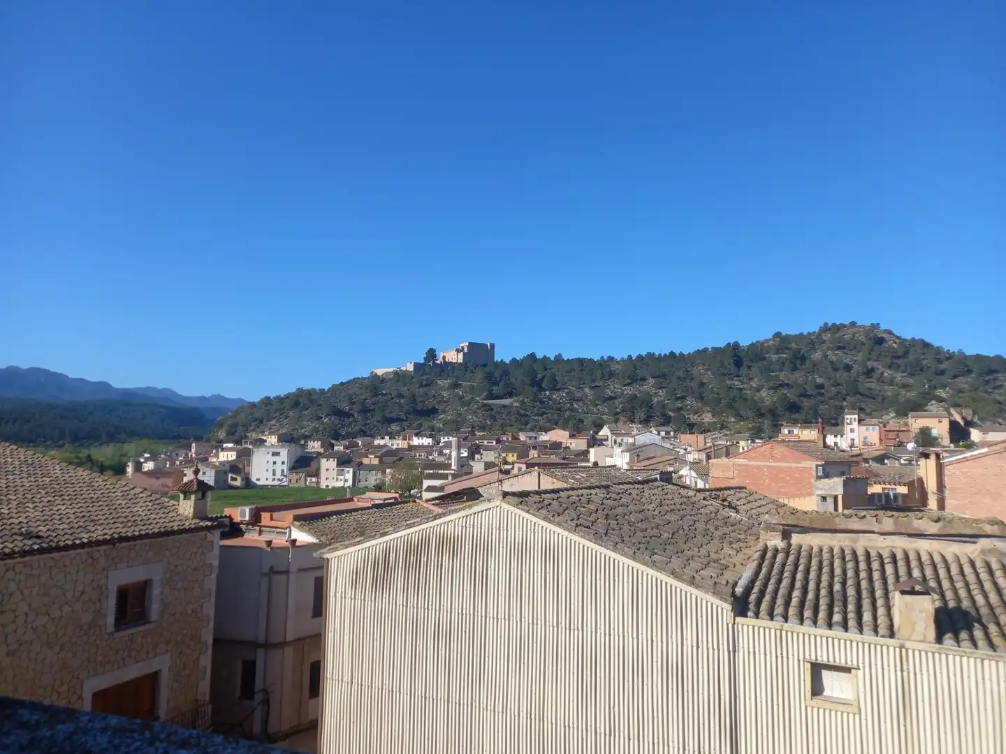 Vista exterior de Piso en venta en Miravet