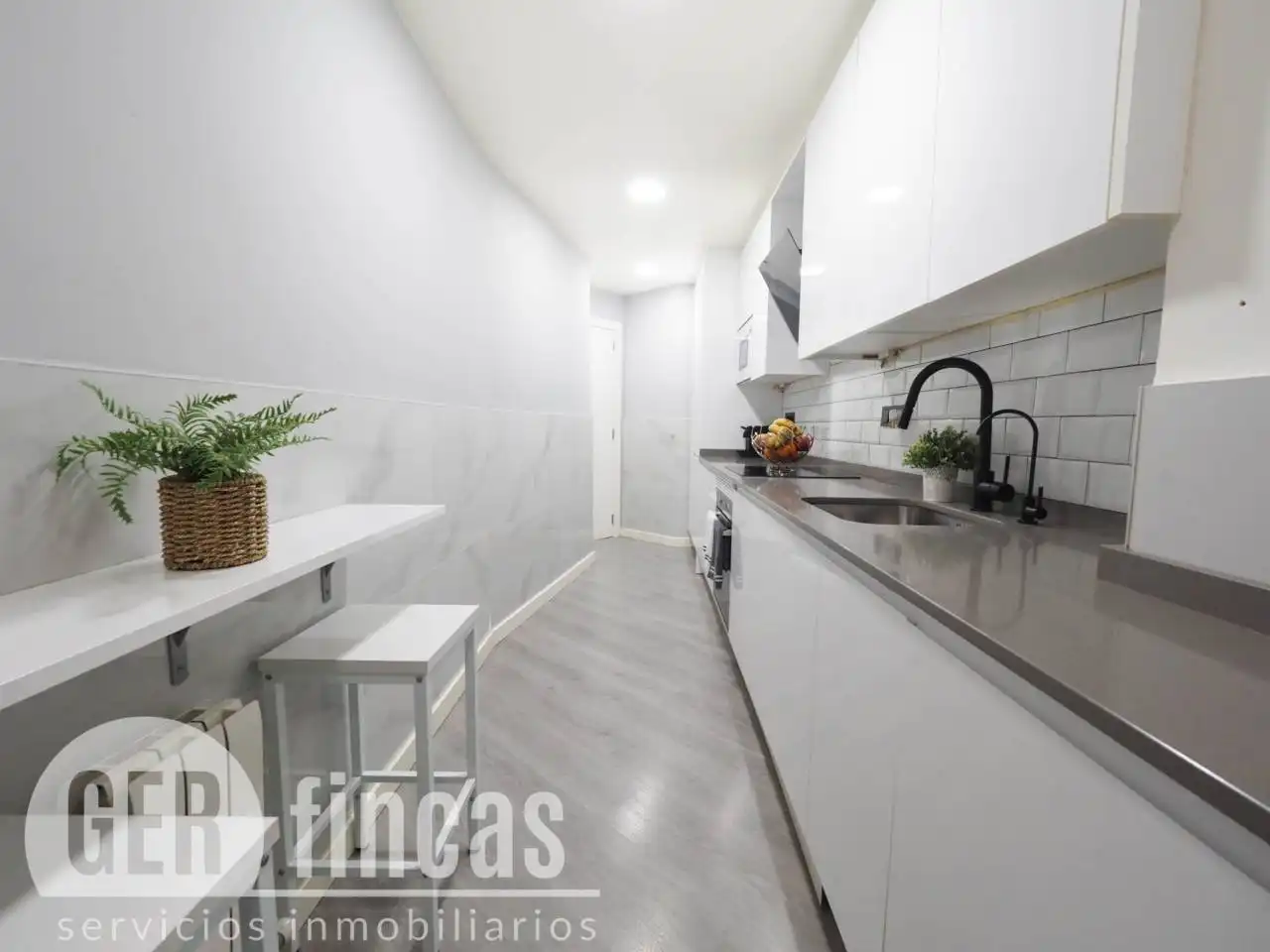 Kitchen of Flat for sale in Rubí  with Air Conditioner, Heating and Parquet flooring