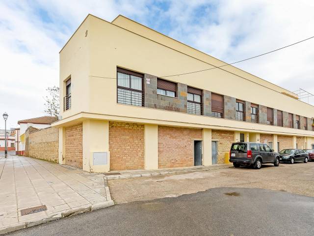 Local comercial en Venta en Tartessos, 48-50 en Pilas