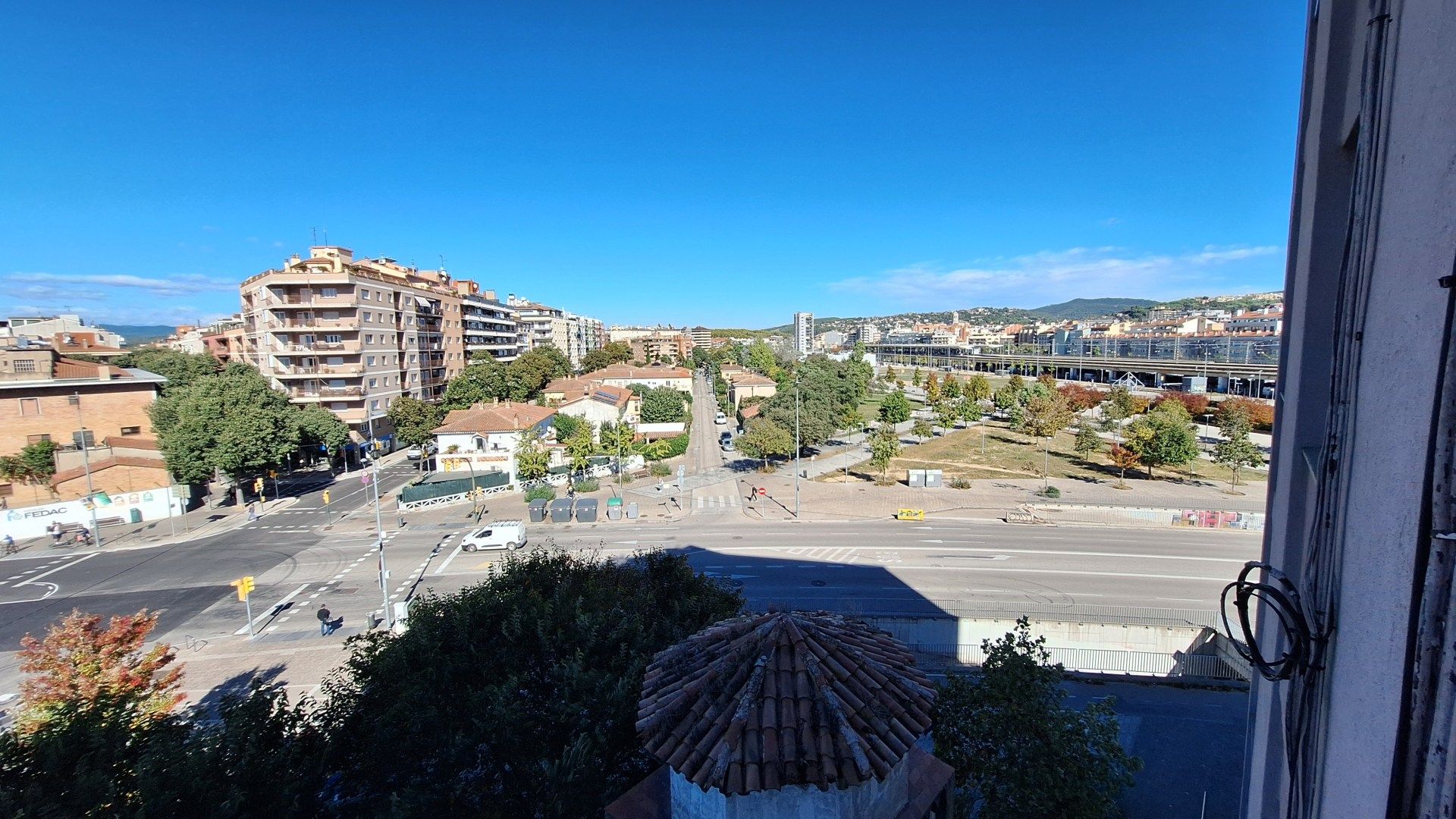 Exterior view of Flat for sale in Girona Capital  with Balcony