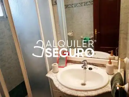 Bathroom of Flat for rent in Vitoria - Gasteiz  with Heating, Terrace and Storage room