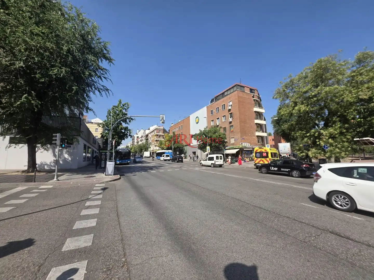 Vista exterior de Local de alquiler en Madrid con Aire acondicionado y Amueblado