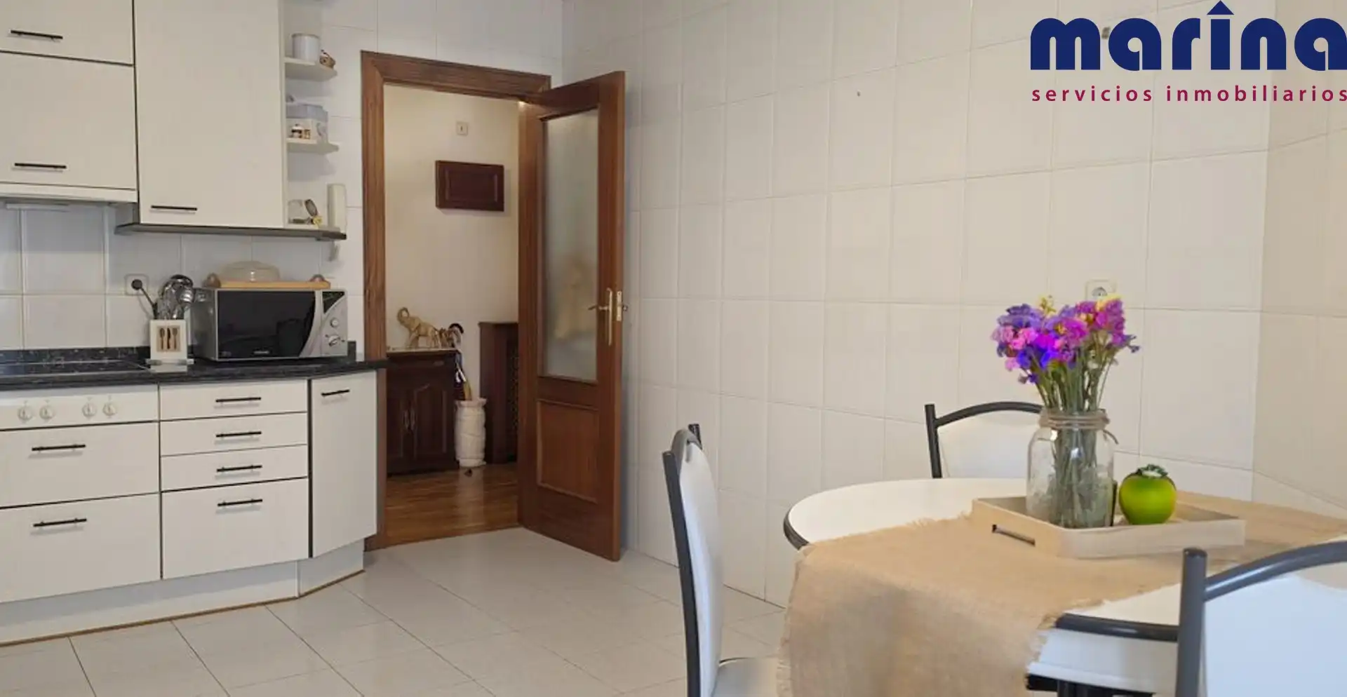 Kitchen of Flat for sale in  Pamplona / Iruña  with Heating, Parquet flooring and Storage room