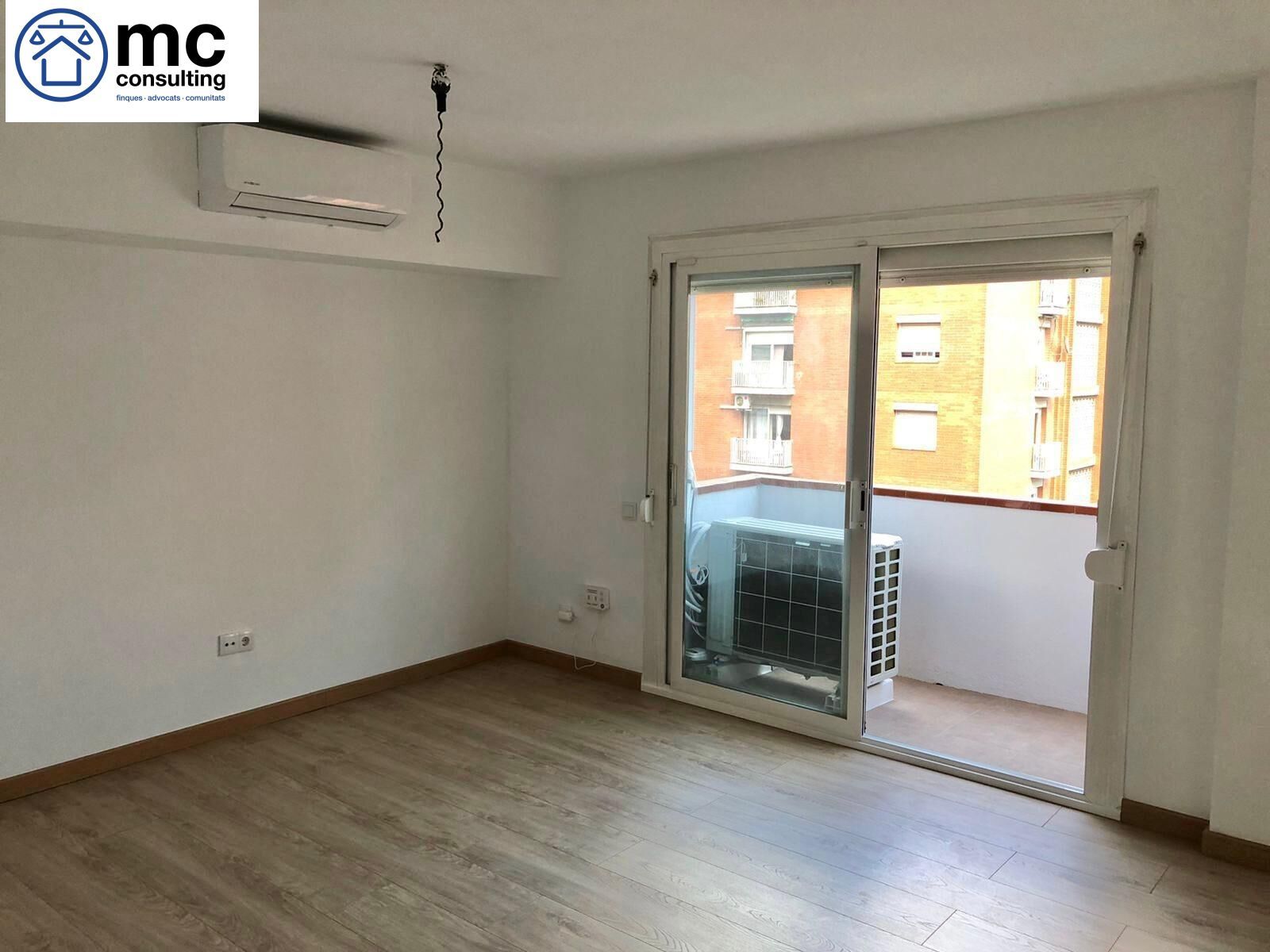Bedroom of Flat for sale in Granollers  with Air Conditioner, Parquet flooring and Storage room