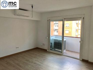 Piso con balcón en venta en Can Monic