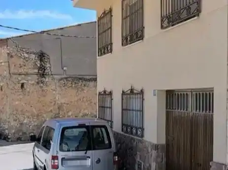 Vista exterior de Casa adosada en venda en Noblejas