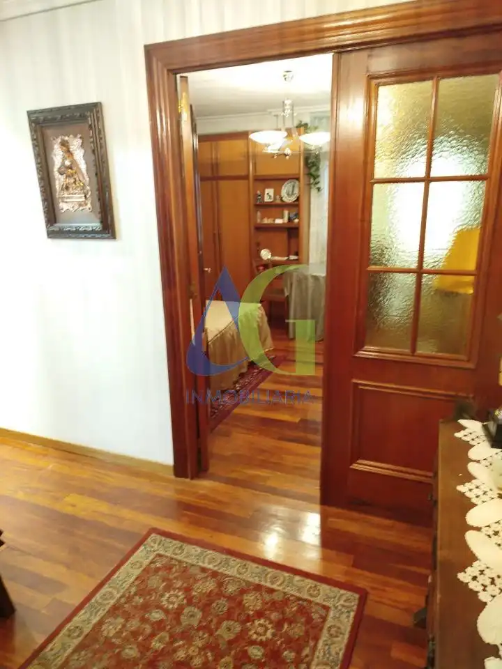 Pis en venda en León Capital  amb Calefacció, Parquet i Terrassa