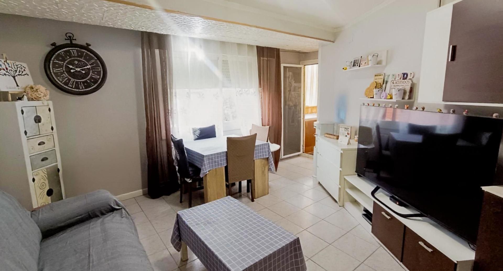 Sala d'estar de Apartament en venda en Sant Pere de Ribes amb Balcó